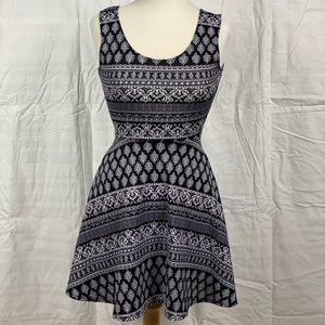 Black and White Patterned Sleeveless Dress